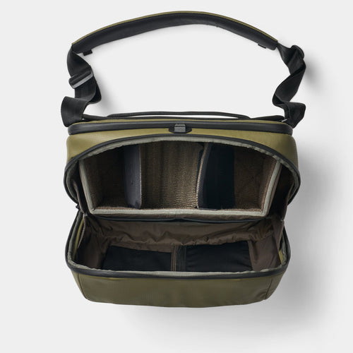 McKinnon Camera Messenger 13L